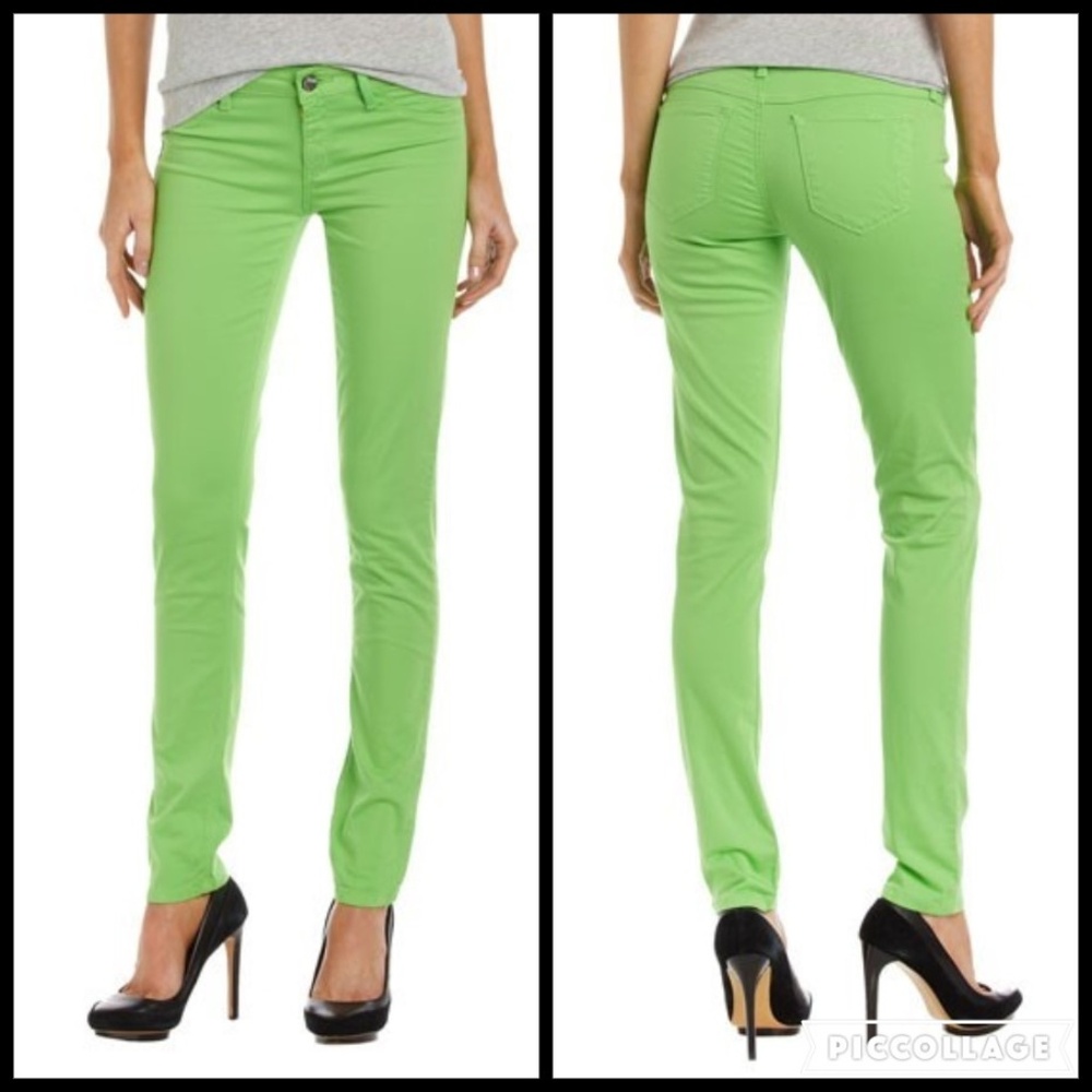 ⏳GONE JUNE 30⏳ Fade to Blue Classic Skinny Jeans